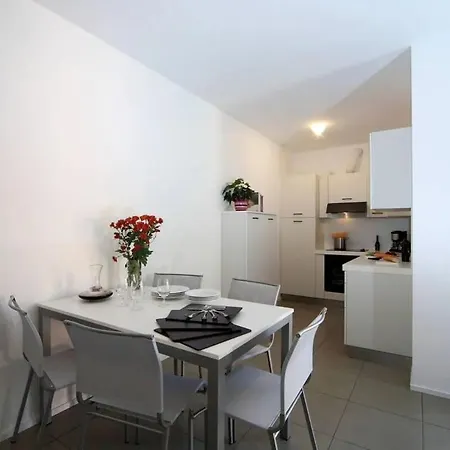Golfo Gabella Standard 2 Bedroom Apartamento Maccagno